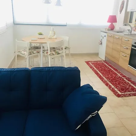 아파트 Stella House